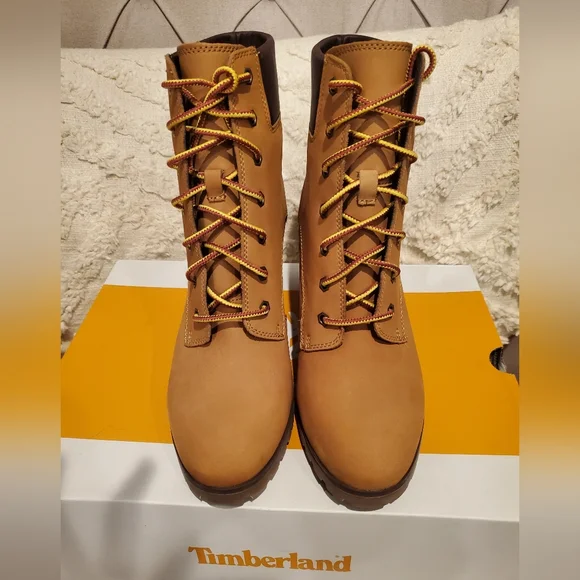 Timberland Women's Allington 6-inch Lace-up Boots - Picture 5 of 9